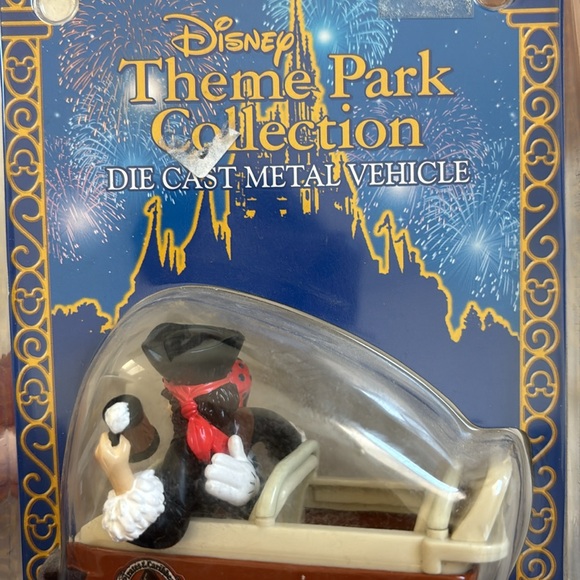 Disney Pirates of the Caribbean Ride Die Cast - Picture 3 of 4